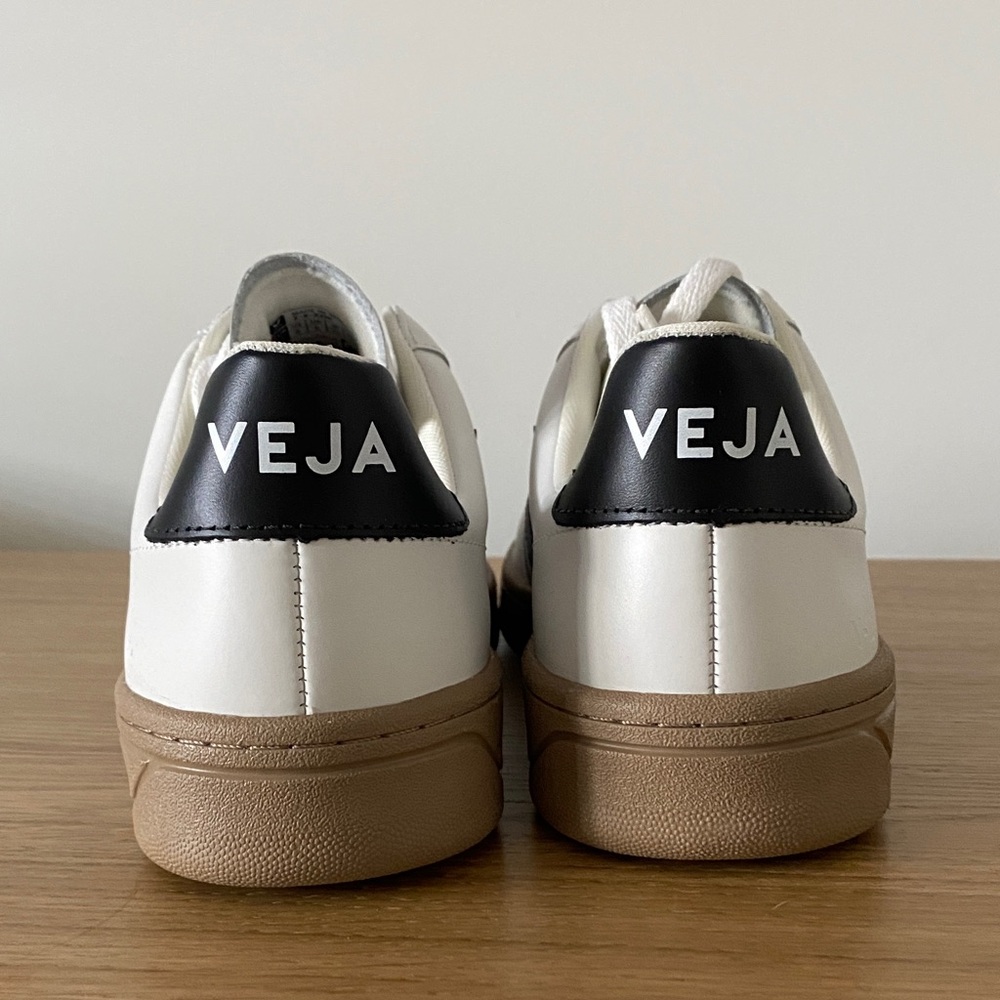 Veja White Sneakers with Black Accents and Tan Sole V-12 Leather - Picture 2 of 8